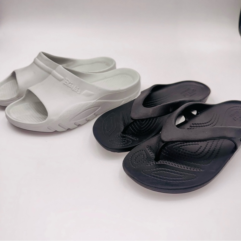 Crocs and Birkies sandal bundle W9